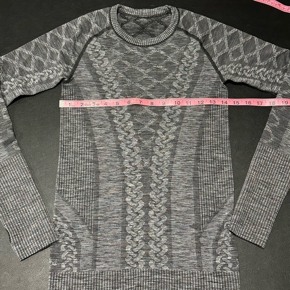Lululemon Rest Less Pullover Heathered Grey Sz 6 Cozy ✨ - Picture 3 of 5
